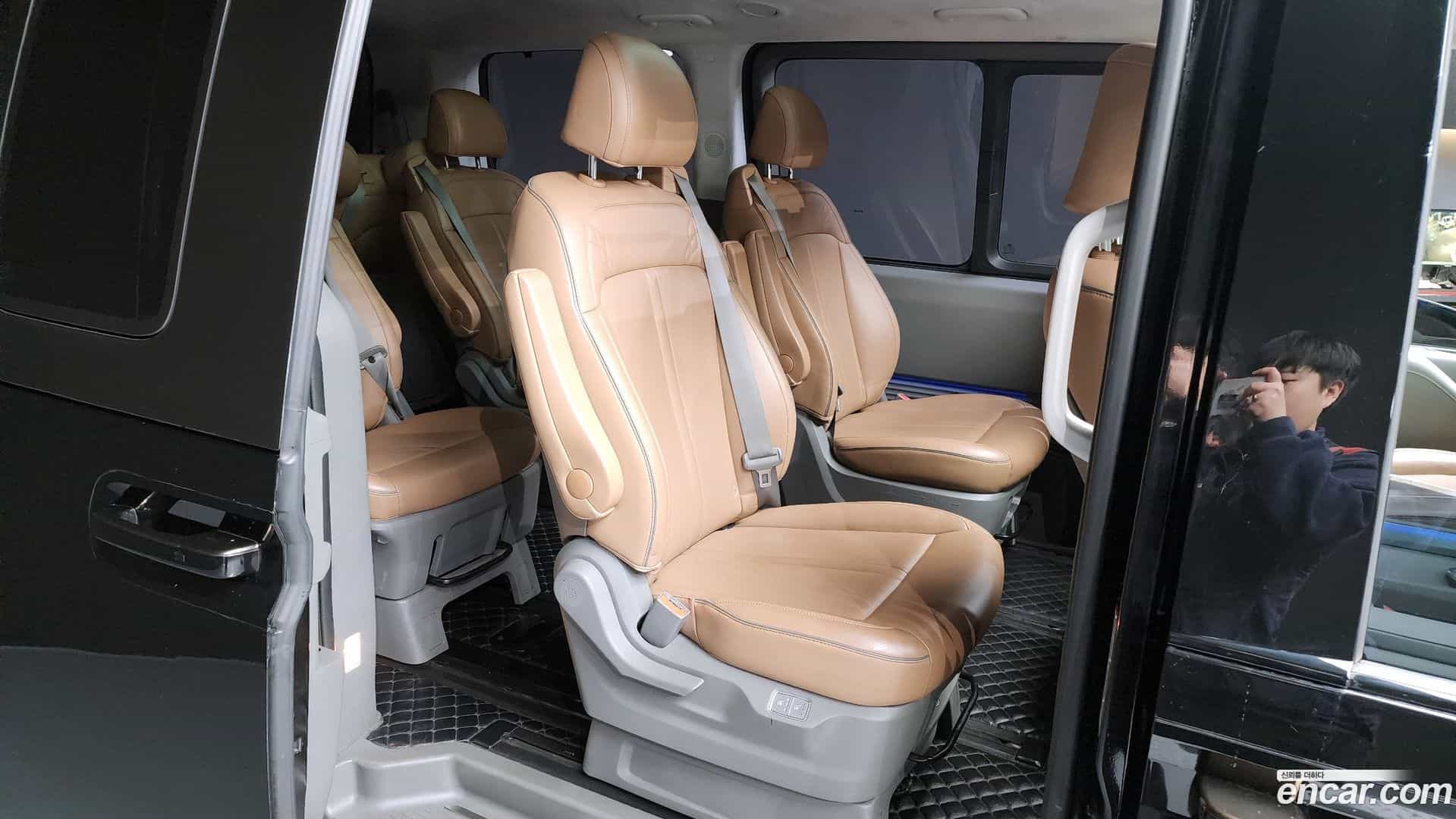 Staria Hyundai 2023.2-OPTION-016