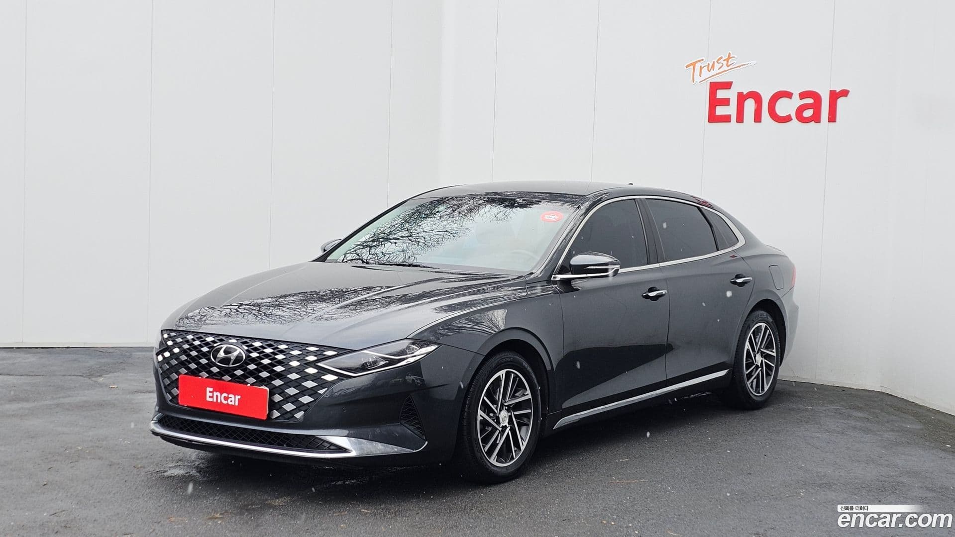 Main__Slider__Photo:Grandeur Hyundai 2020.9-0