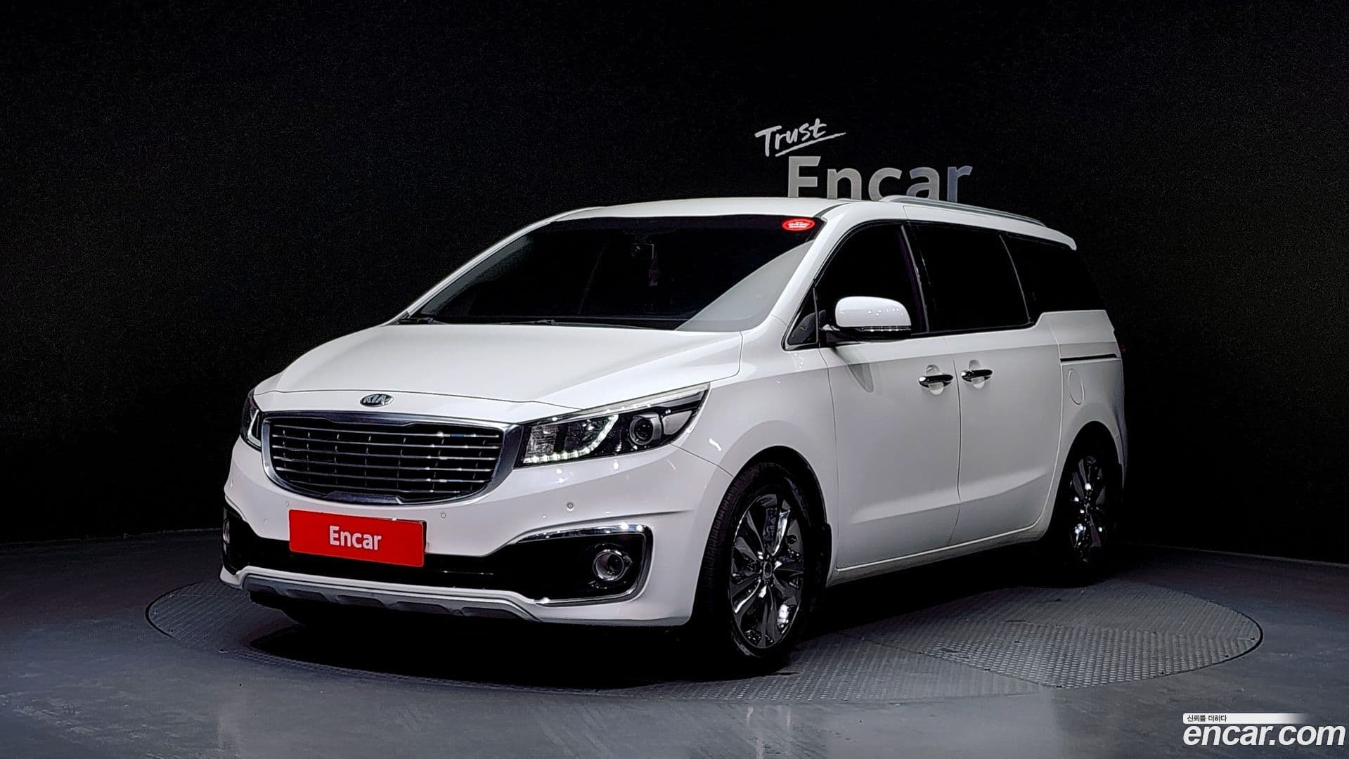 Main__Slider__Photo:Canival Kia 2017.0-0