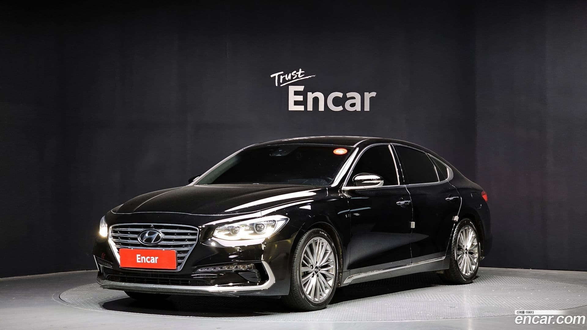 Main__Slider__Photo:Grandeur Hyundai 2018.0-0