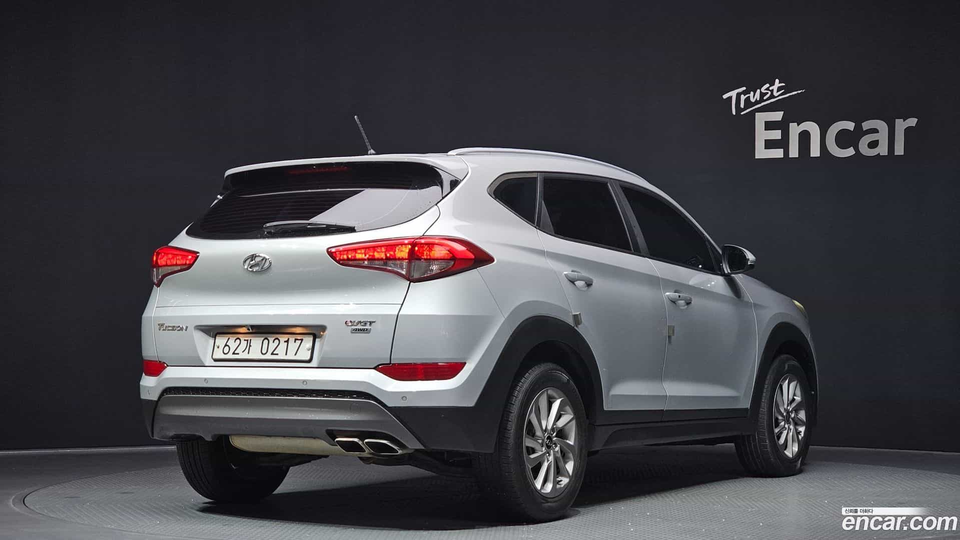Tucson Hyundai 2015.7-OUTER-002