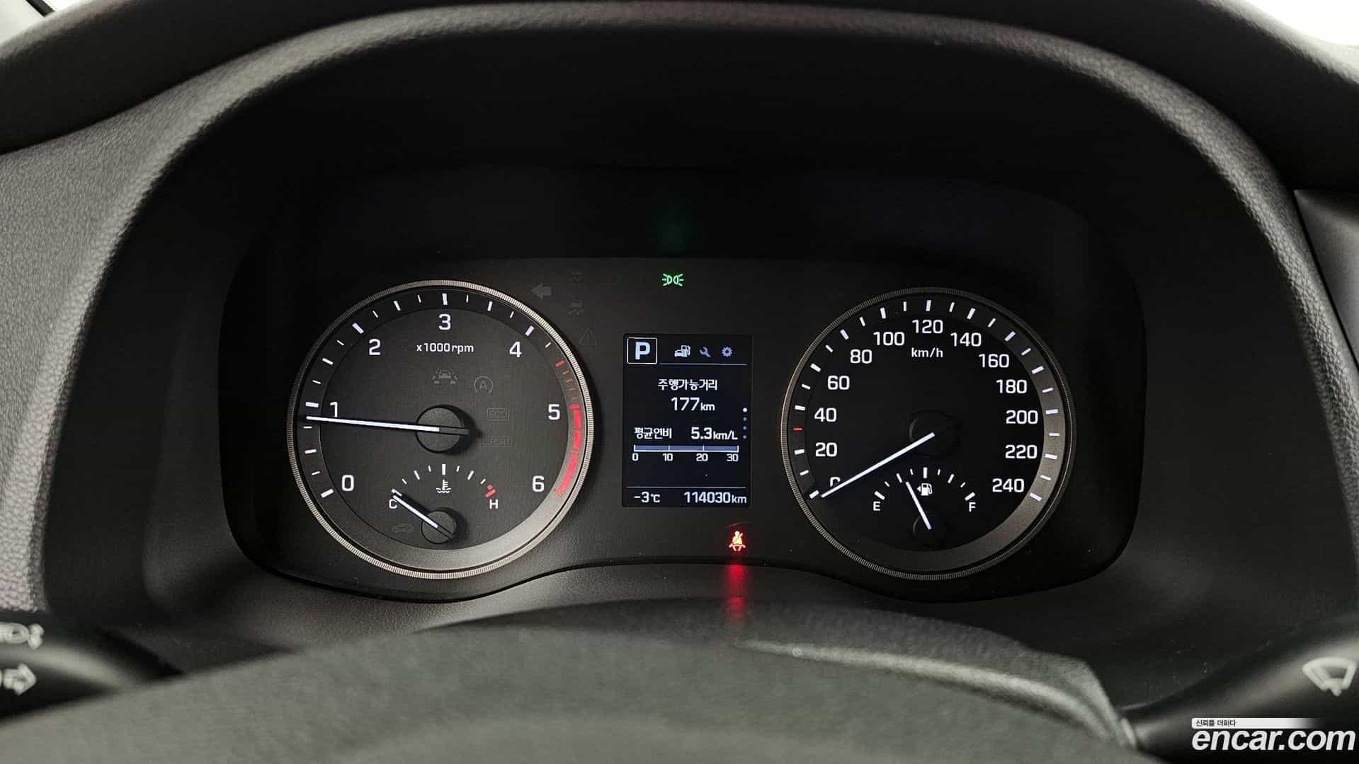 Tucson Hyundai 2015.7-INNER-008