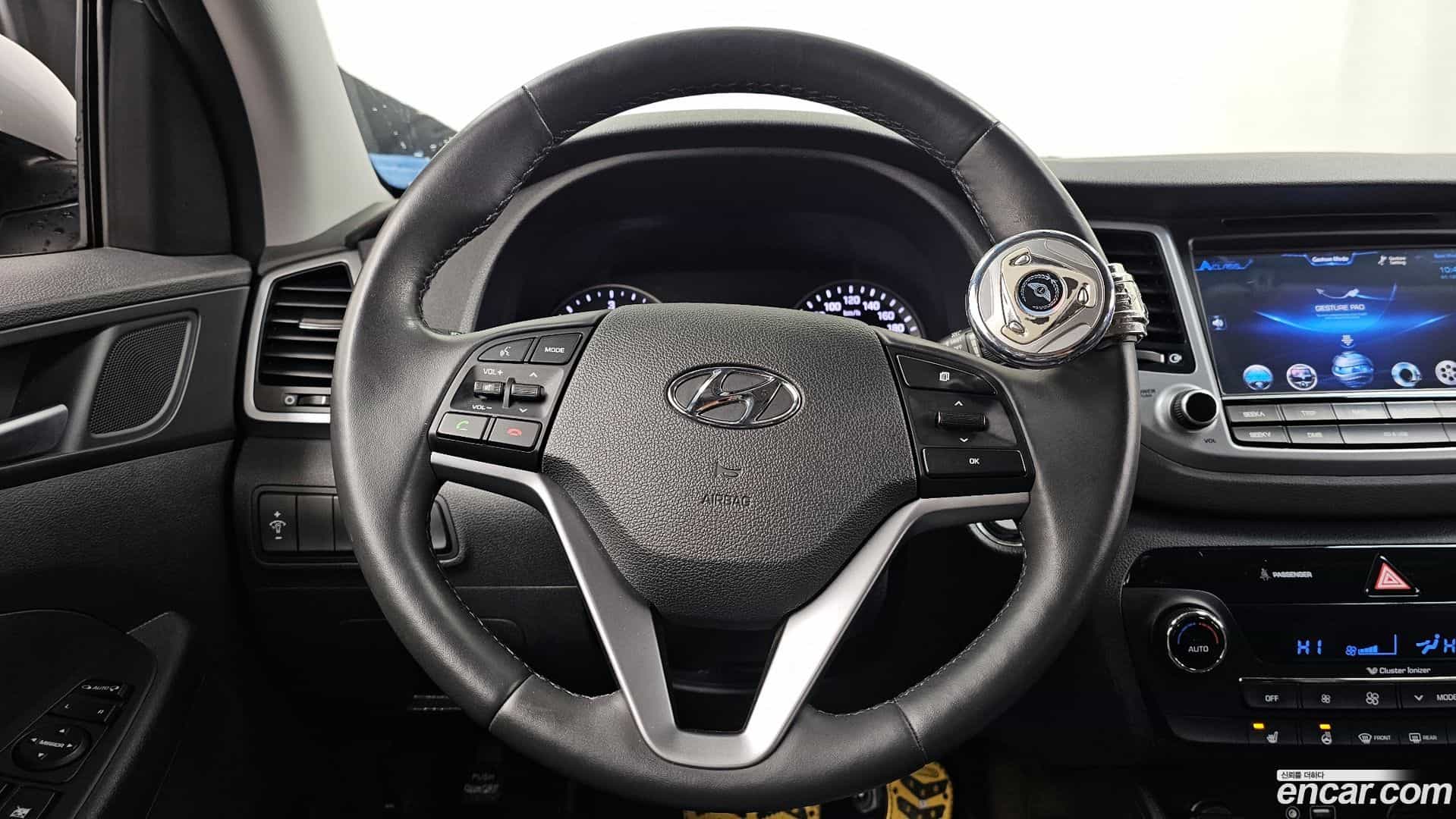 Tucson Hyundai 2015.7-OPTION-017