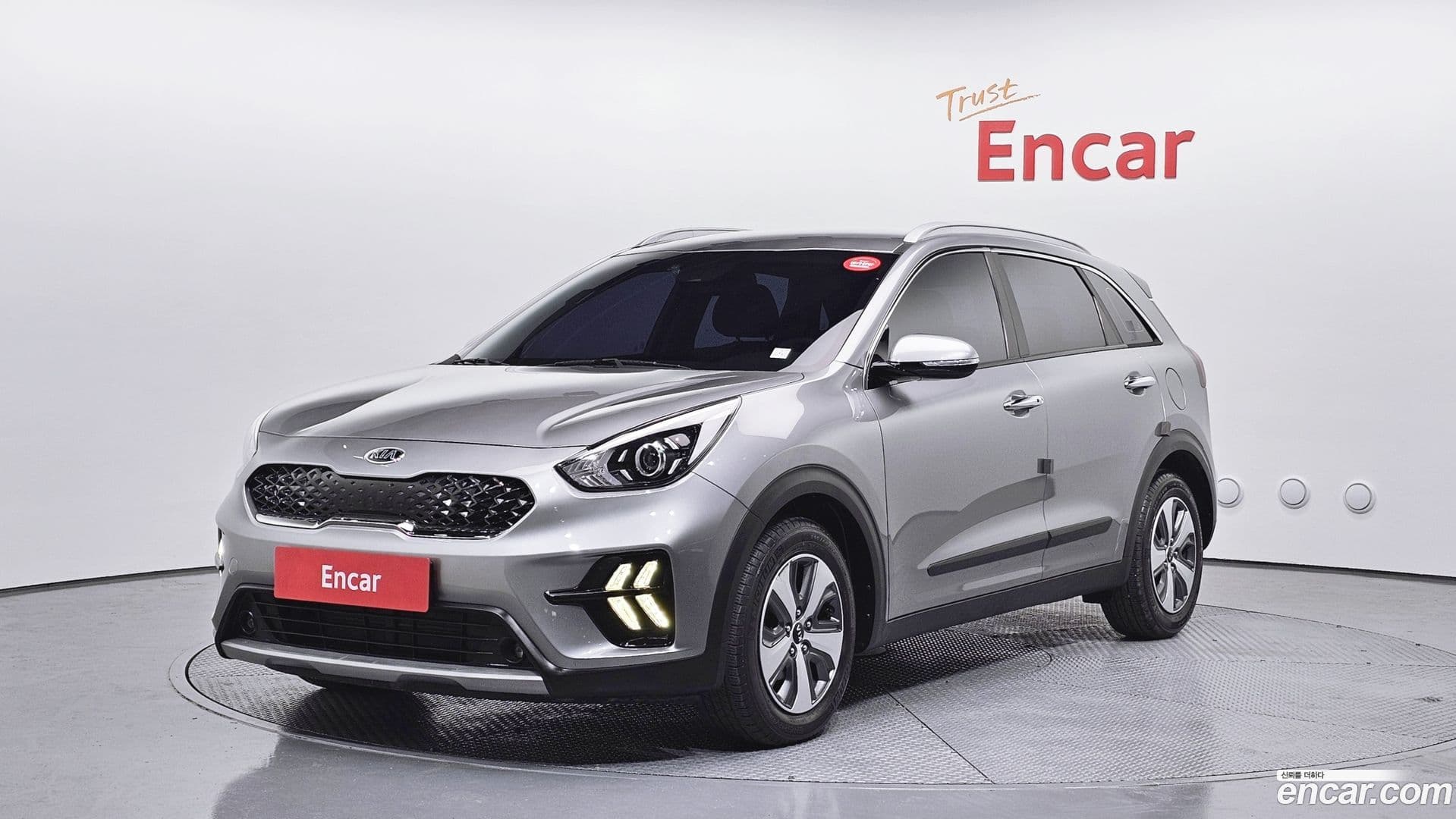 Main__Slider__Photo:Niro Kia 2021.2-0