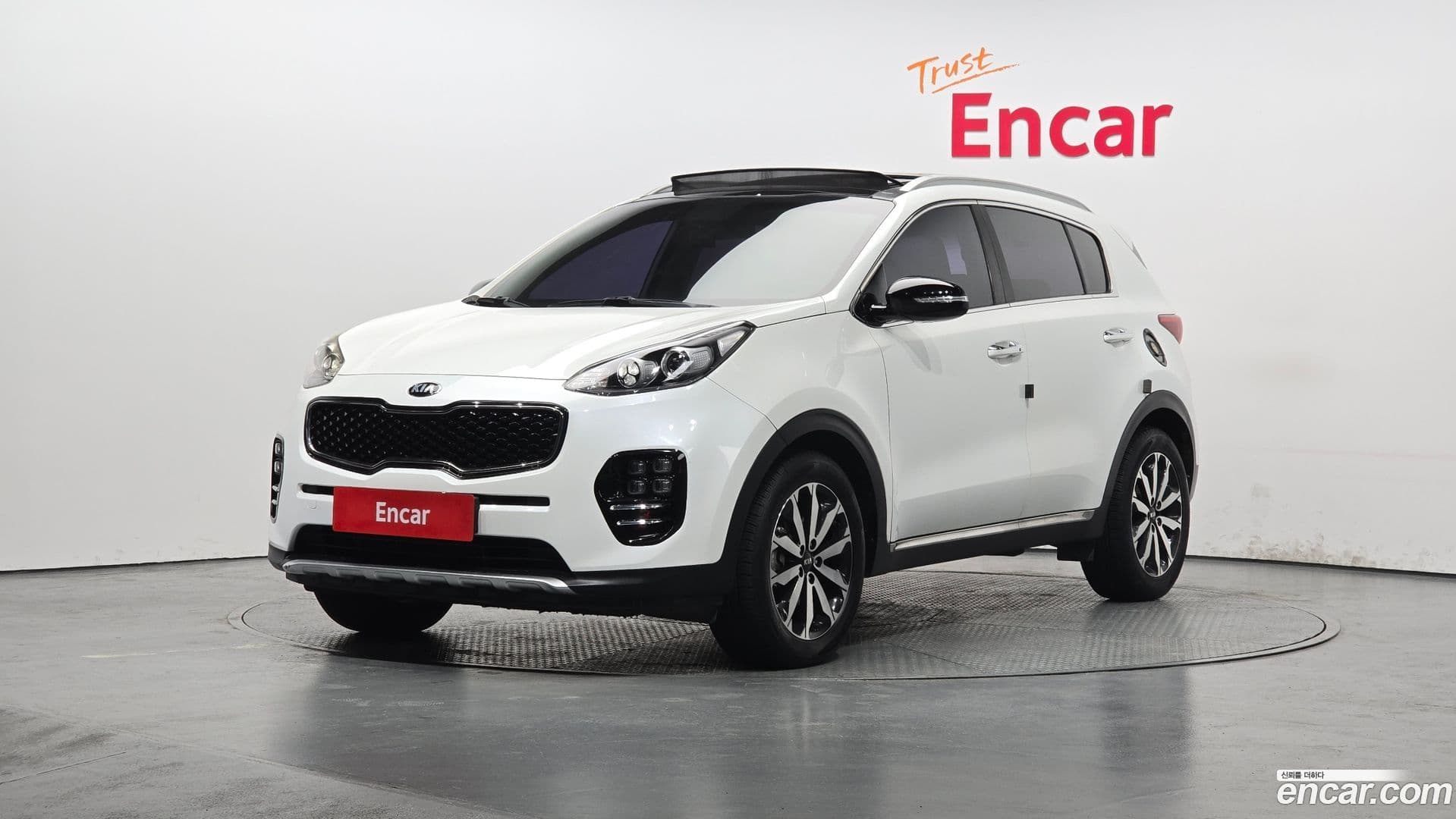 Main__Slider__Photo:Sportage Kia 2016.9-0