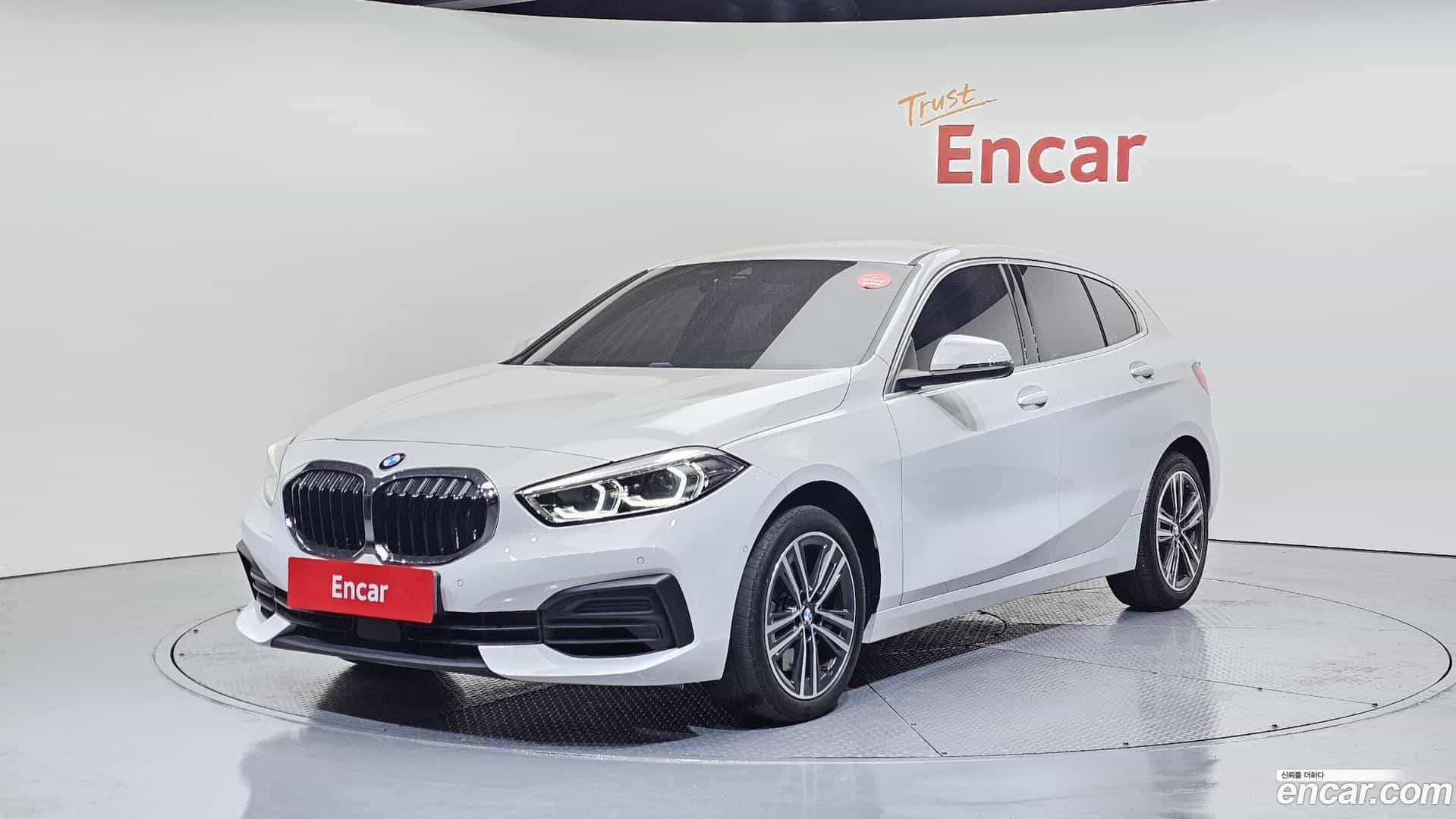 1-Series BMW 2022.2-OUTER-001