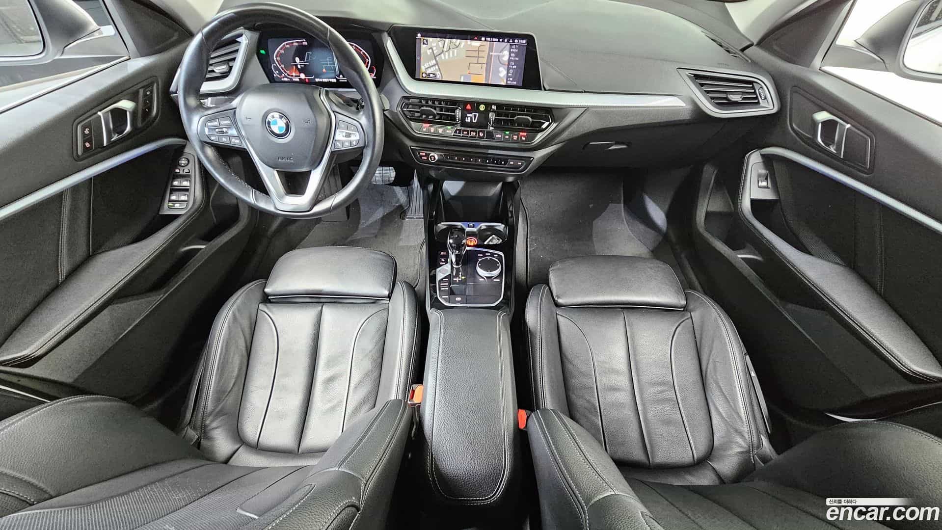 1-Series BMW 2022.2-INNER-007
