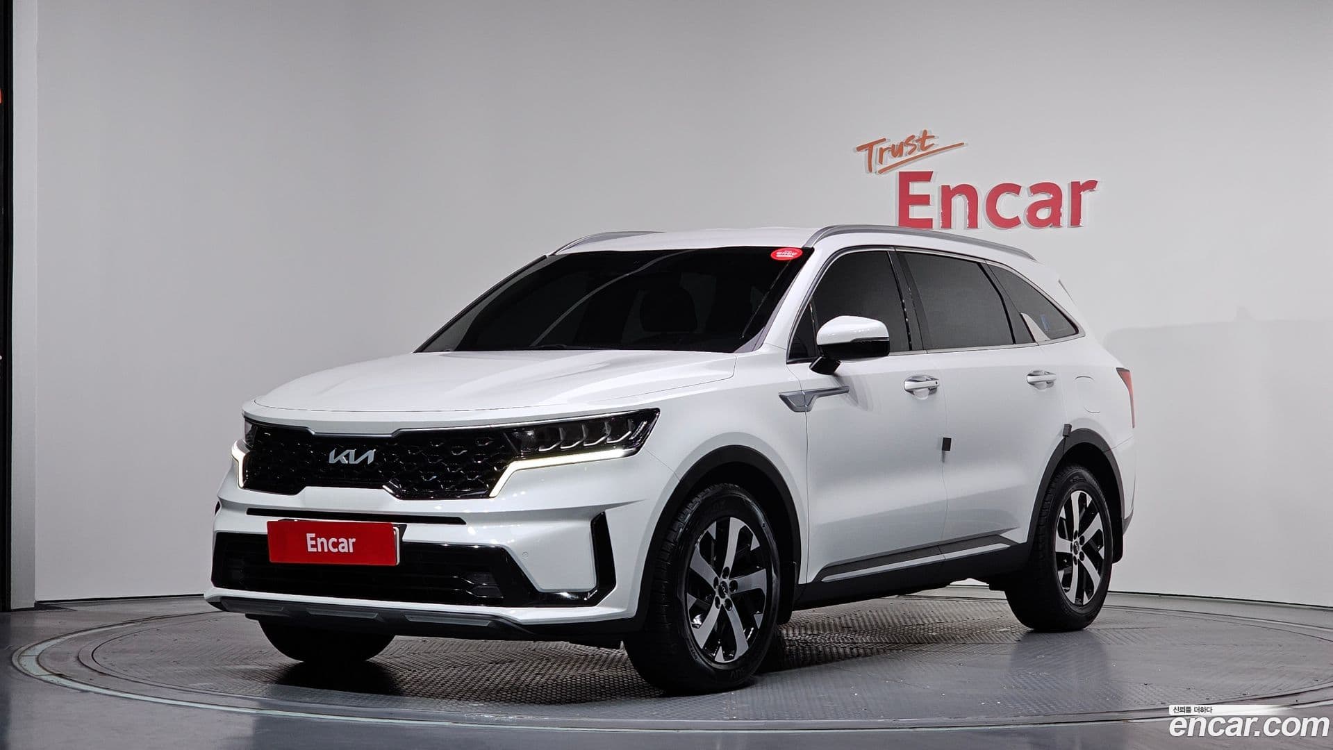 Main__Slider__Photo:Sorento Kia 2021.11-0