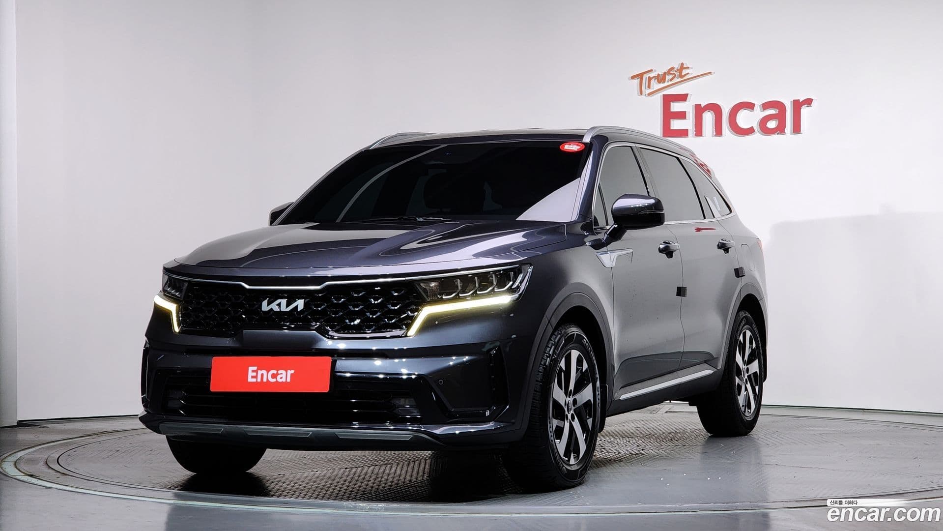 Main__Slider__Photo:Sorento Kia 2021.11-0