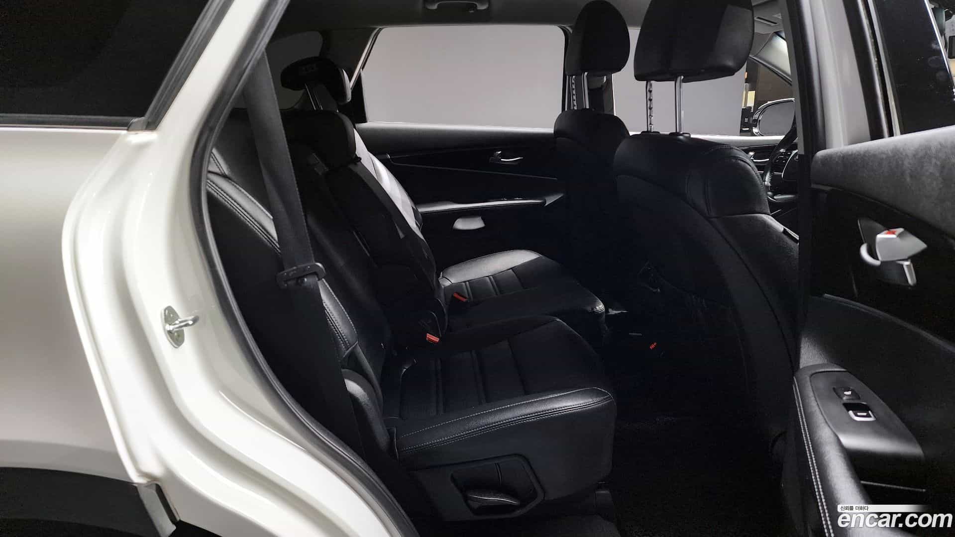 Sorento Kia 2019.7-OPTION-016