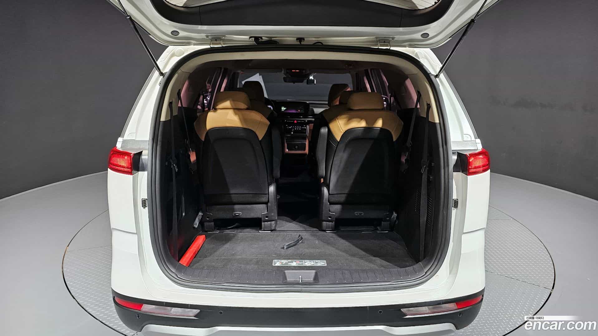 Canival Kia 2021.4-OPTION-024