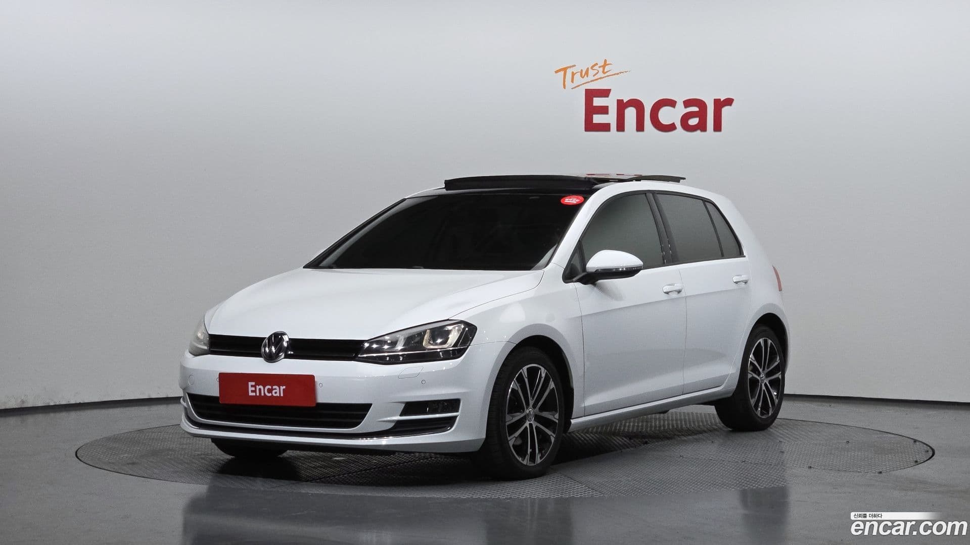 Main__Slider__Photo:Golf Volkswagen 2015.2-0