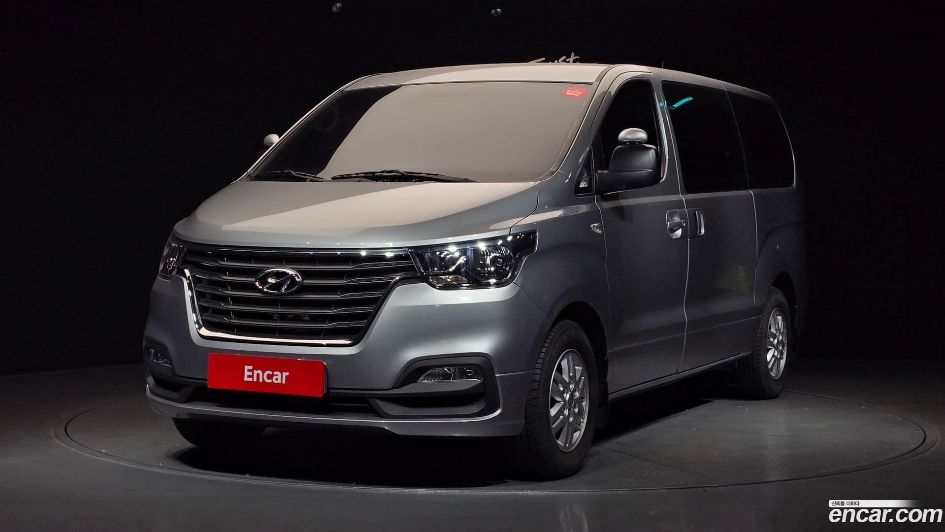Main__Slider__Photo:Starex Hyundai 2019.3-0