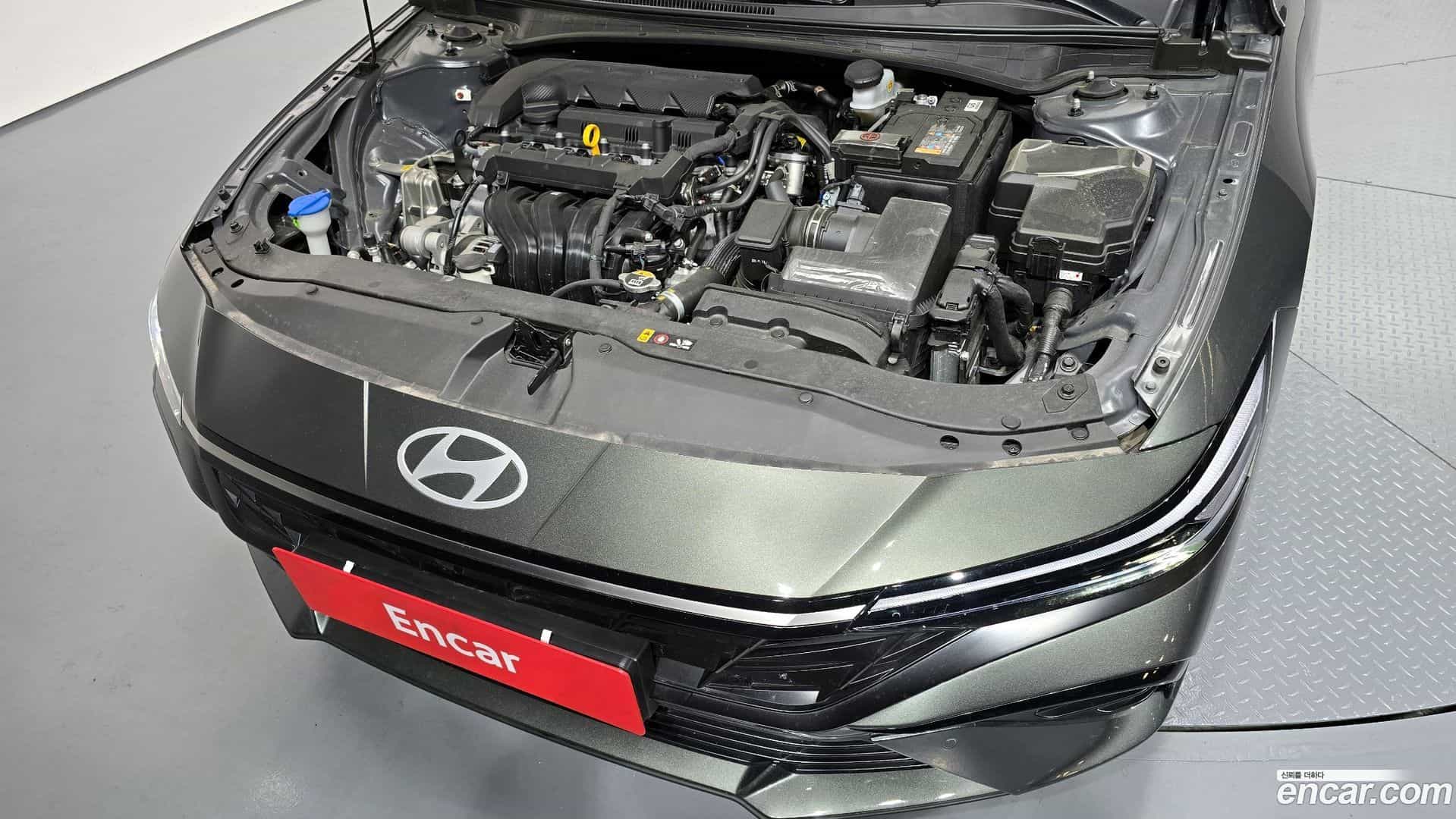 AVANTE Hyundai 2023.11-INNER-006