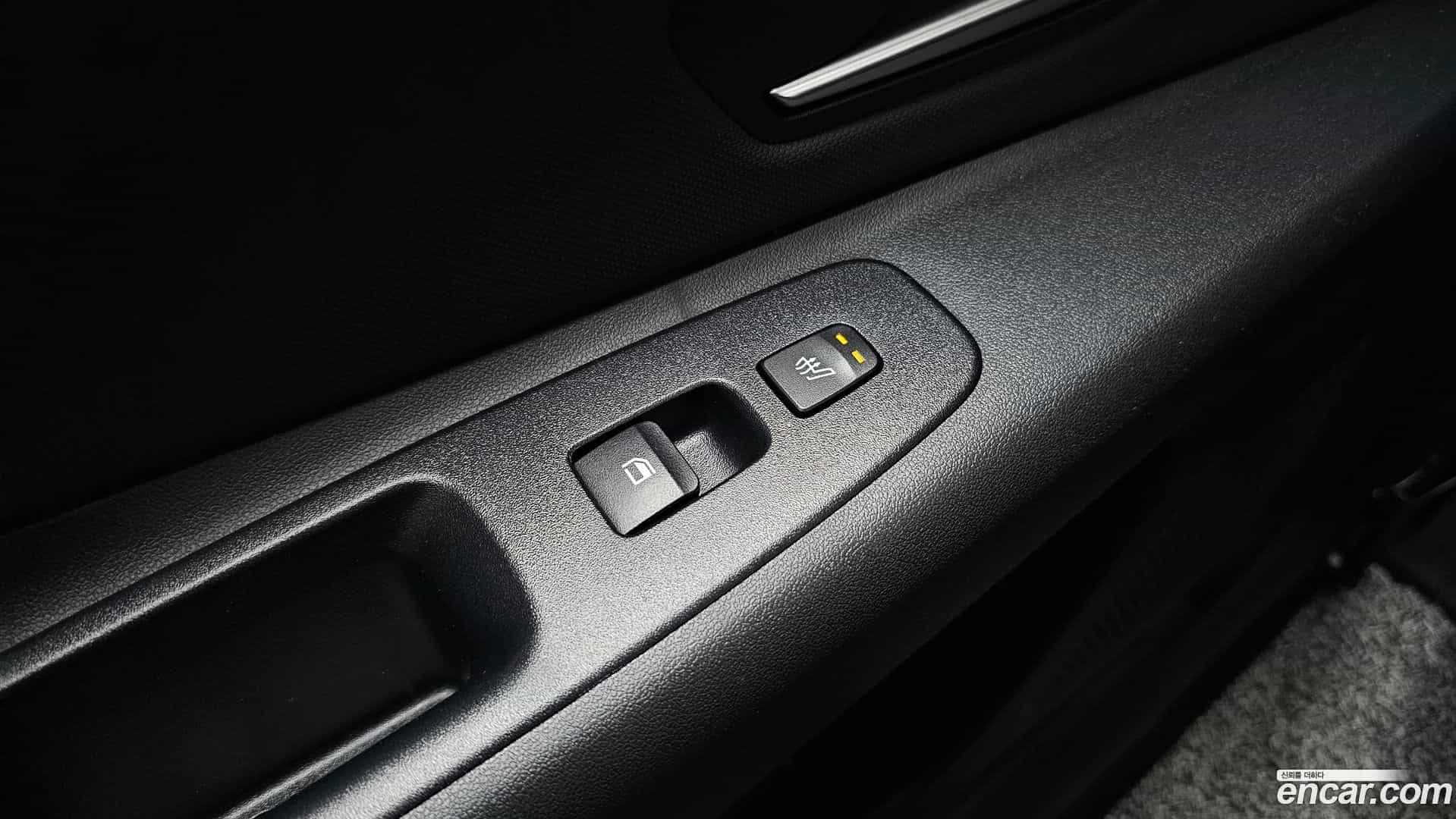 AVANTE Hyundai 2023.11-OPTION-022