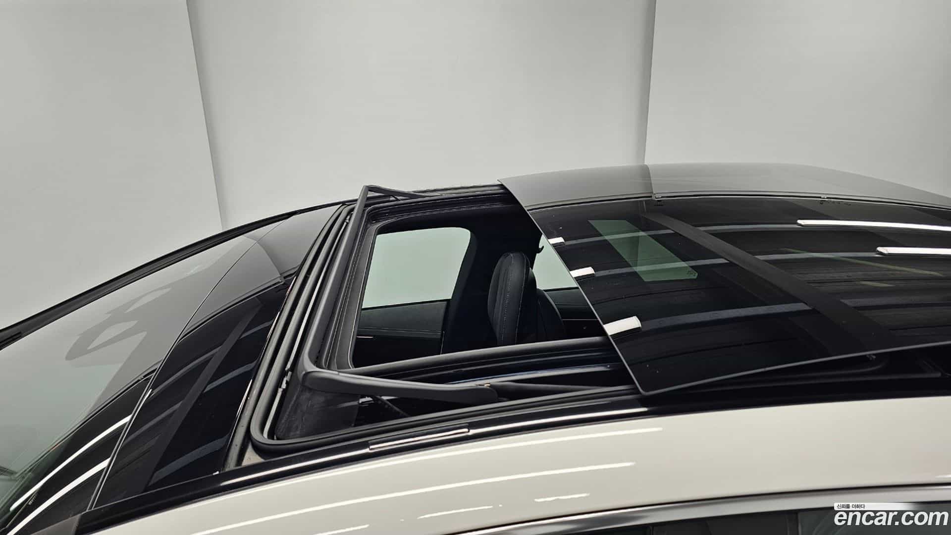 EQE Mercedes-Benz 2023.11-OPTION-016