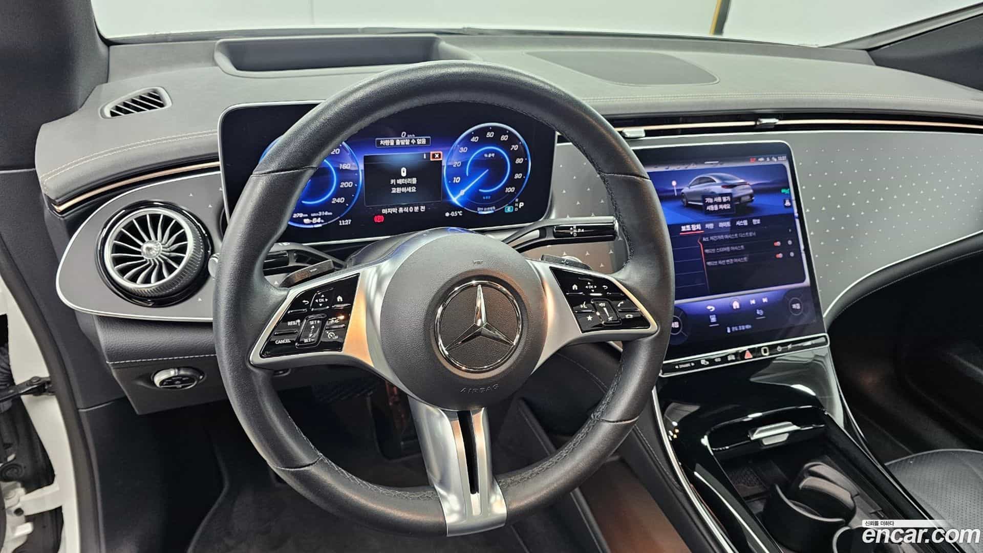 EQE Mercedes-Benz 2023.11-OPTION-017