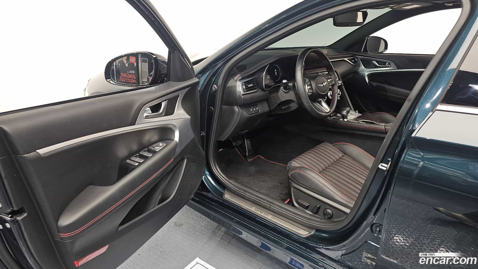 G70 Genesis 2023.0-INNER-010