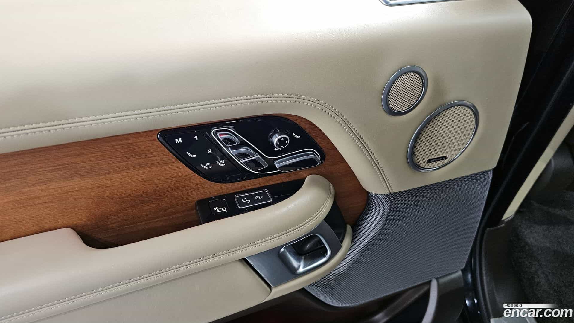 Range Rover Land Rover 2019.4-OPTION-024