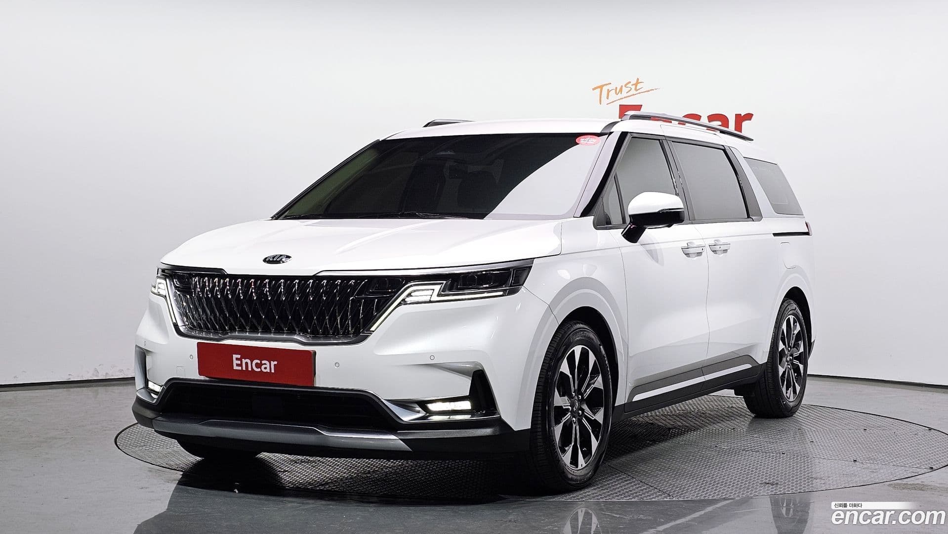 Main__Slider__Photo:Canival Kia 2020.9-0