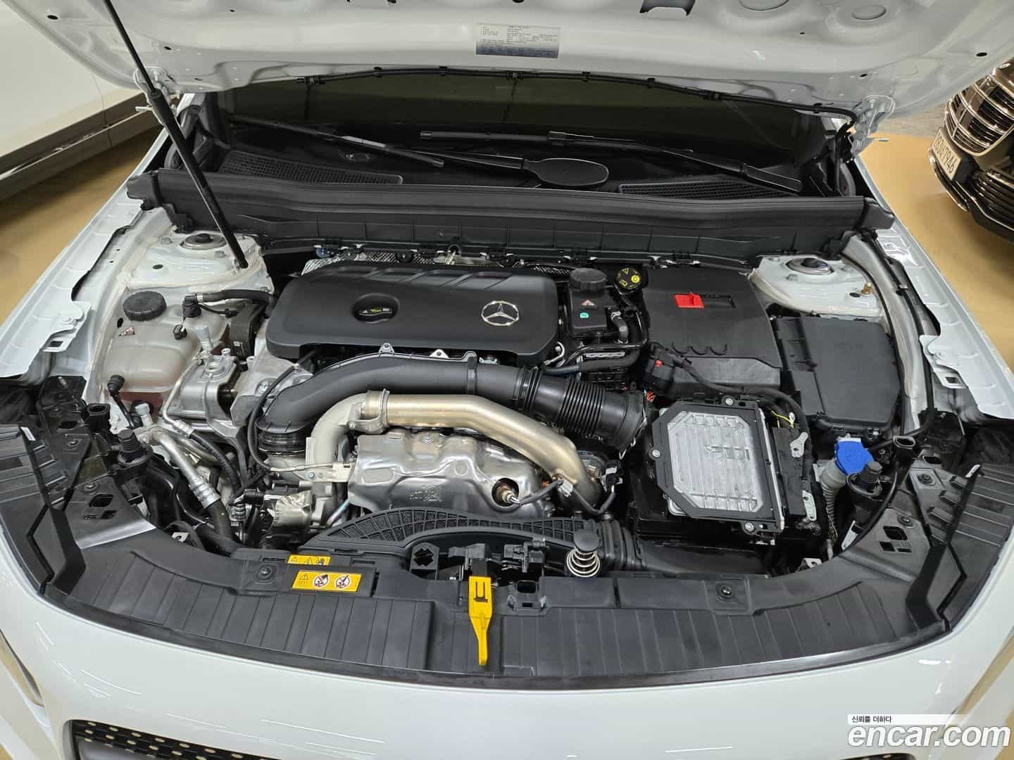 GLB-Class Mercedes-Benz 2024.9-INNER-009