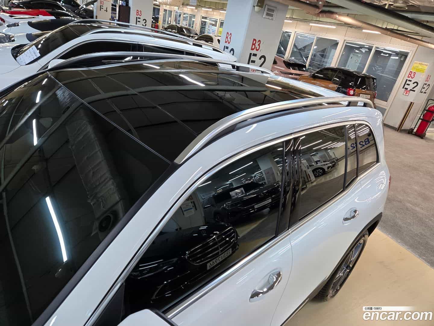 GLB-Class Mercedes-Benz 2024.9-OPTION-015