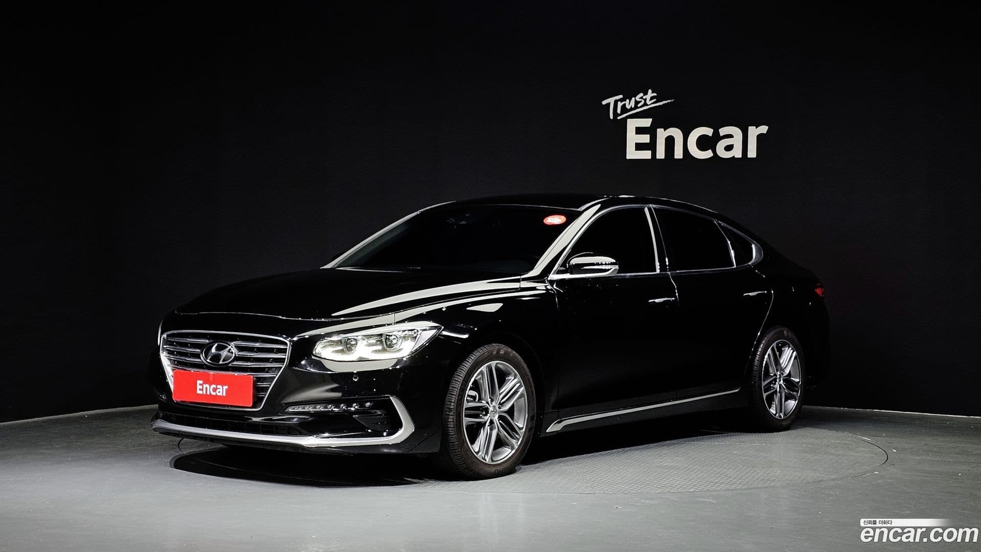 Main__Slider__Photo:Grandeur Hyundai 2017.10-0