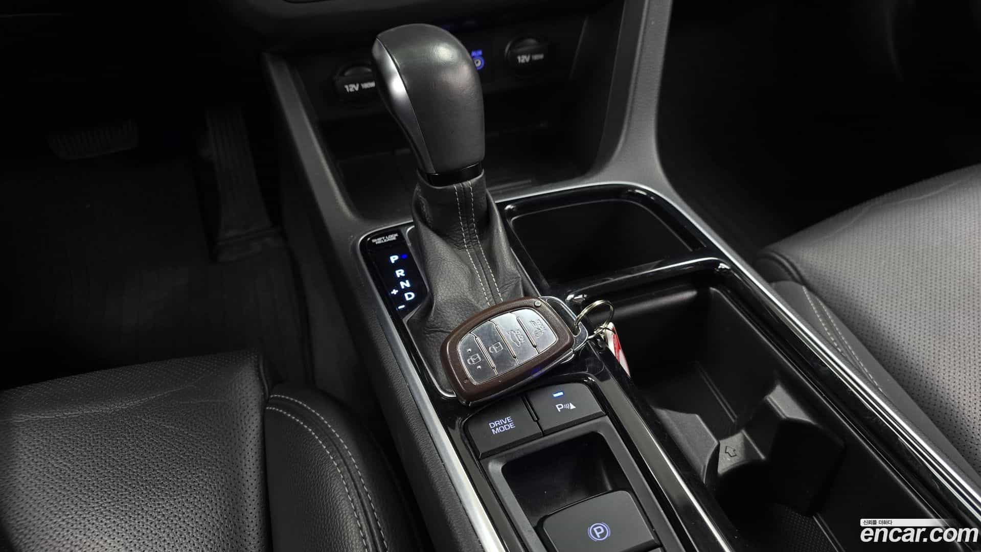 Sonata Hyundai 2018.2-INNER-009