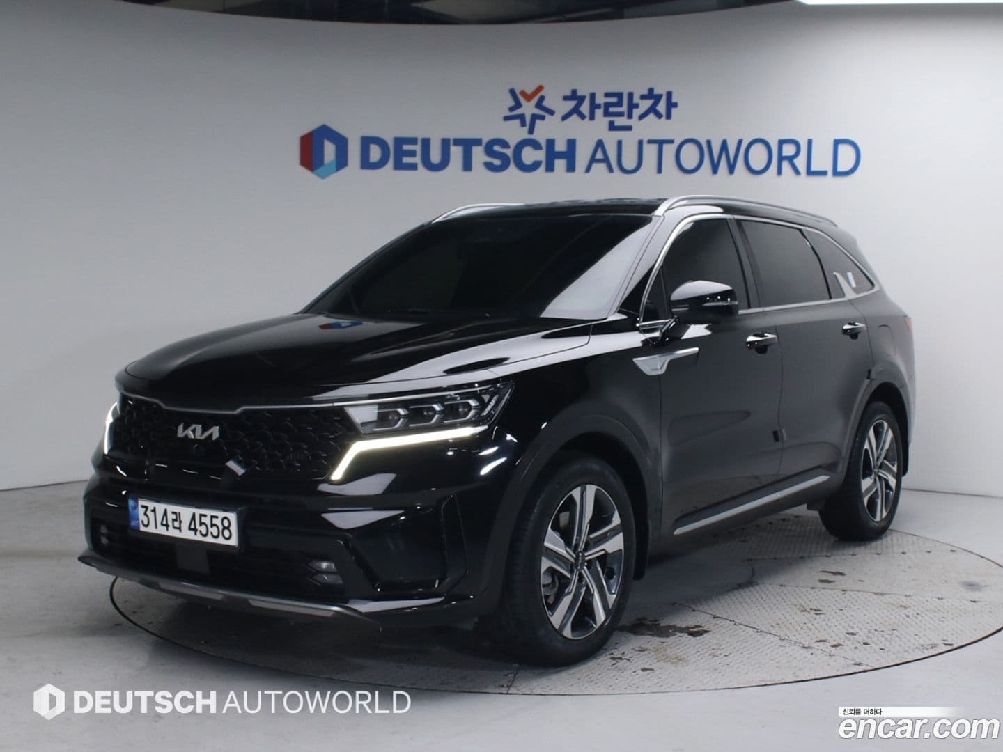 Main__Slider__Photo:Sorento Kia 2021.10-0
