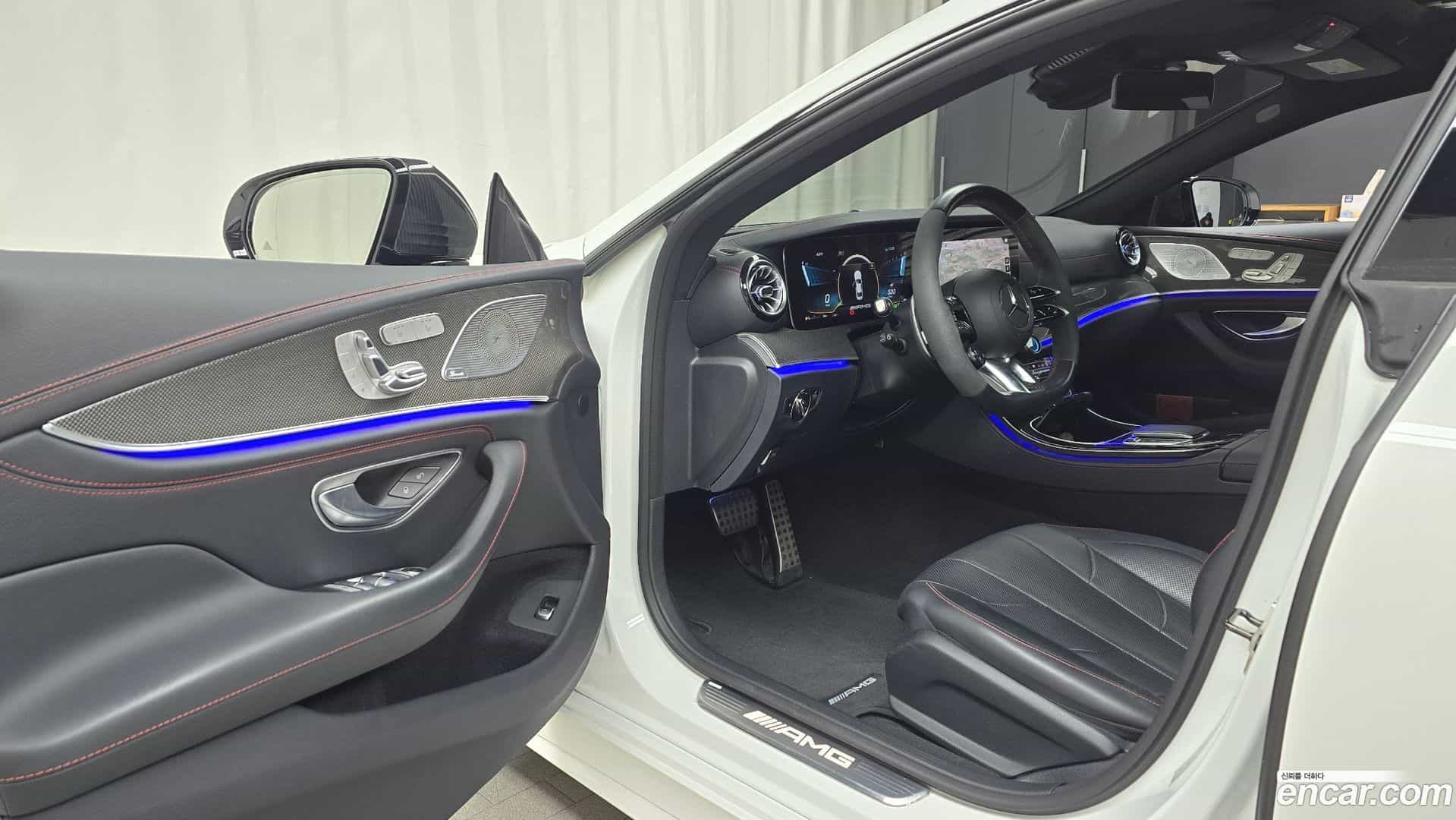 CLS-Class Mercedes-Benz 2023.8-INNER-010