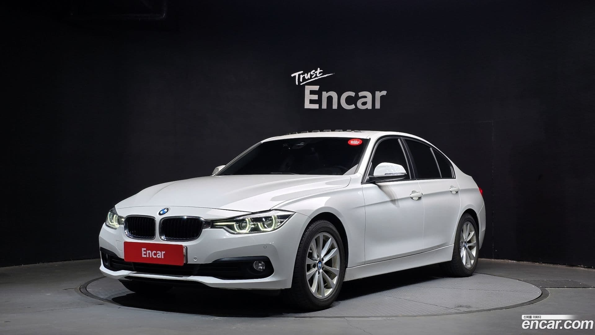 Main__Slider__Photo:3-Series BMW 2018.3-0
