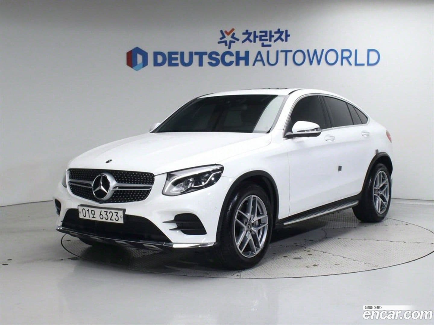 Main__Slider__Photo:GLC-Class Mercedes-Benz 2017.10-0