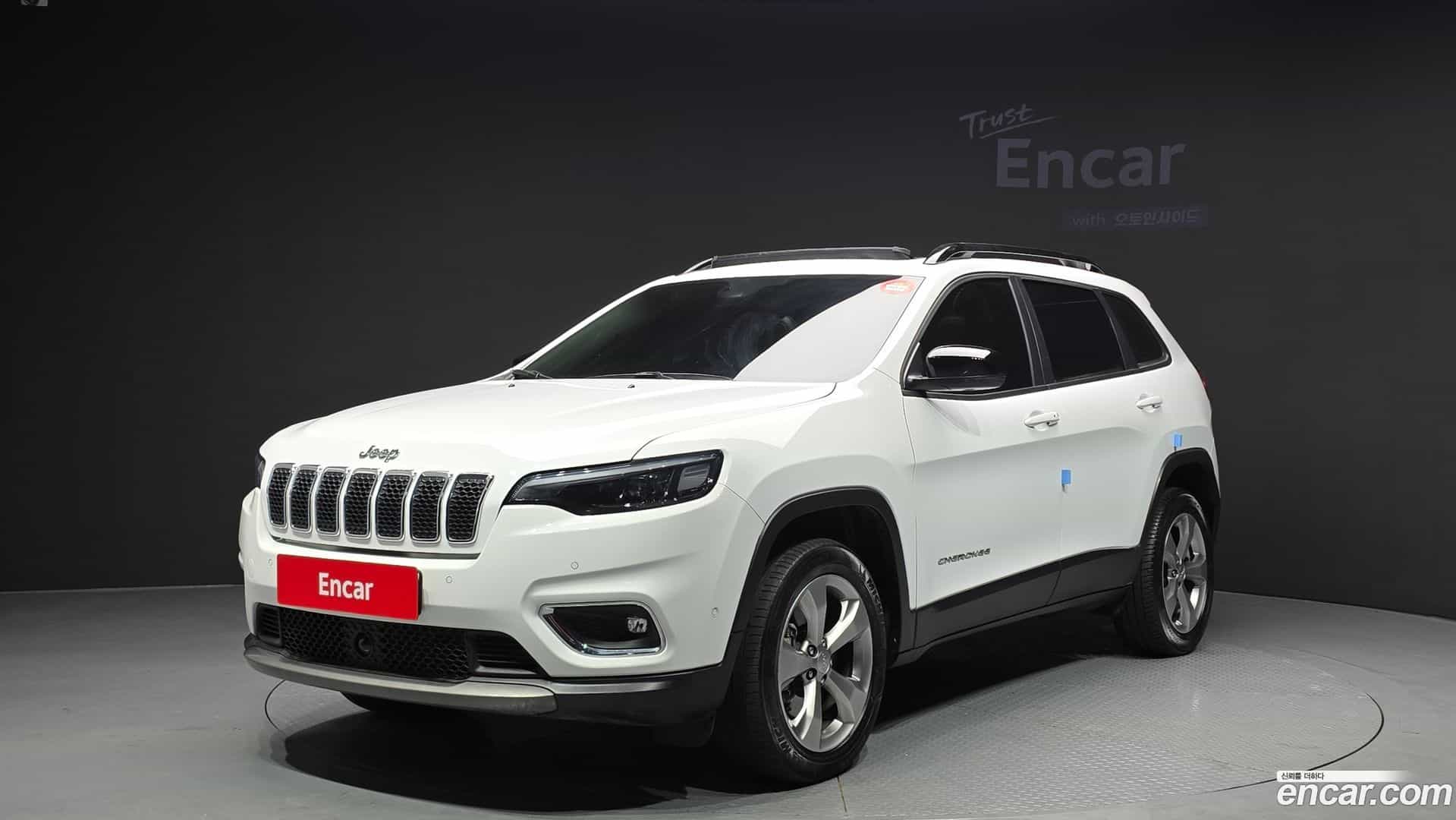Cherokee Jeep 2022.10-OUTER-001