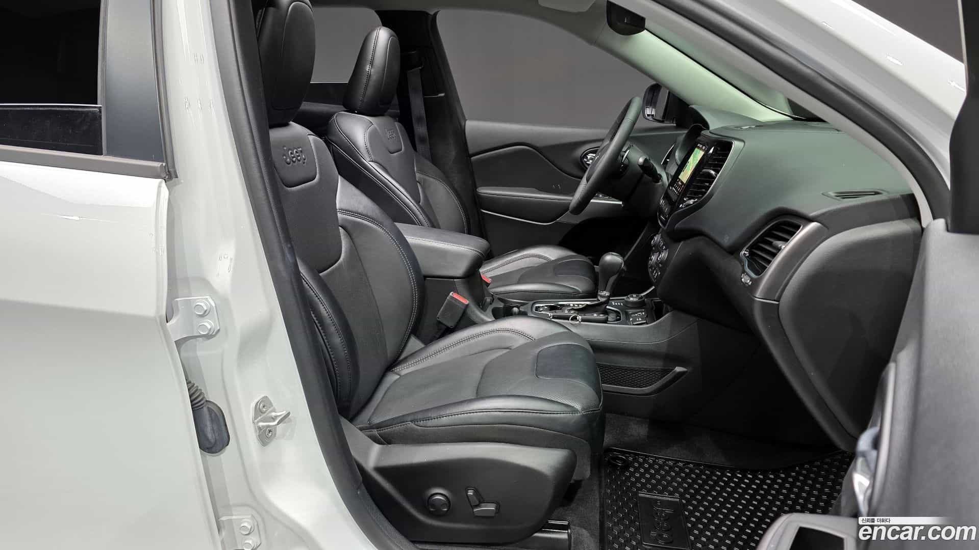 Cherokee Jeep 2022.10-OPTION-015