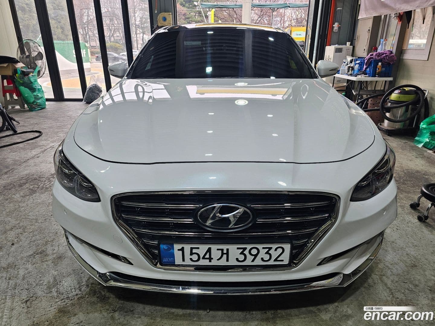 Main__Slider__Photo:Grandeur Hyundai 2018.11-0