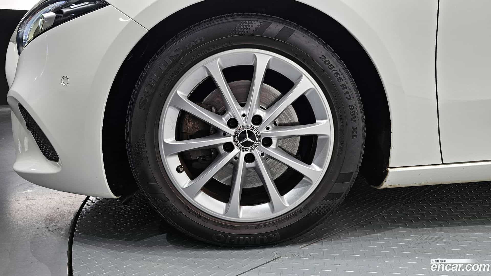 A-Class Mercedes-Benz 2020.1-OUTER-005