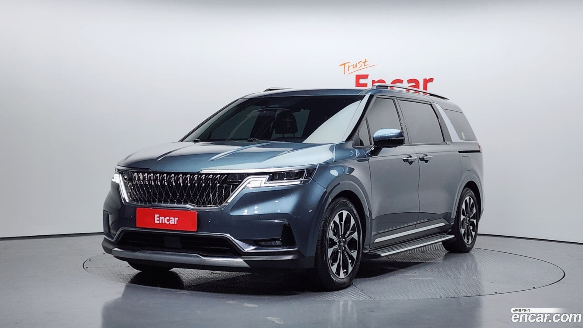Main__Slider__Photo:Canival Kia 2020.11-0