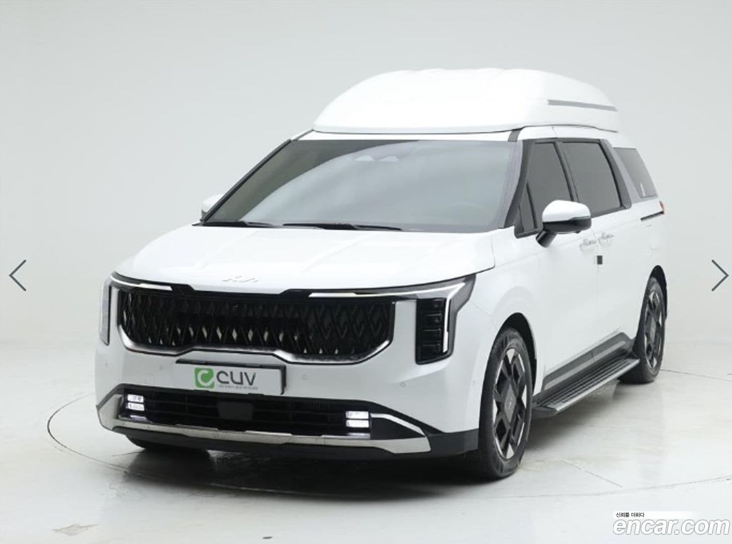 Main__Slider__Photo:Canival Kia 2024.9-0