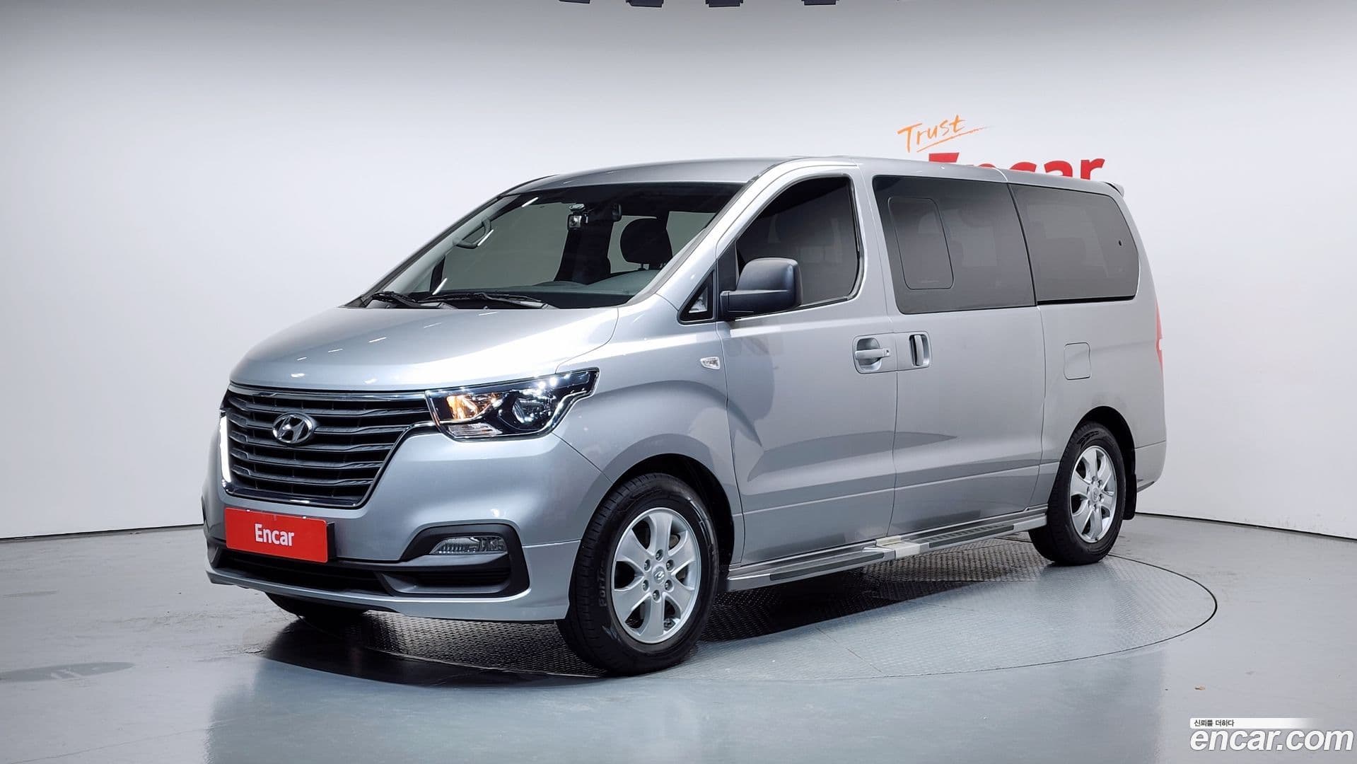 Main__Slider__Photo:Starex Hyundai 2019.6-0