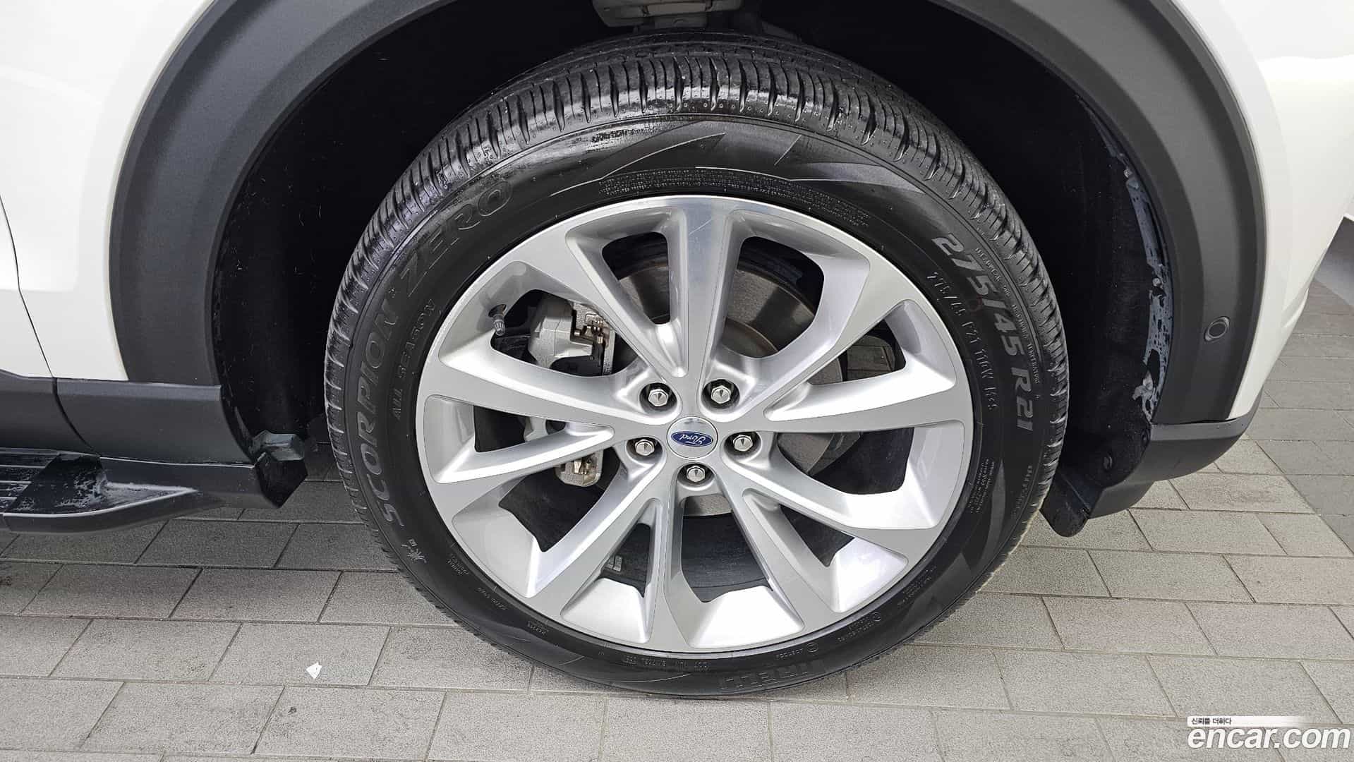 Explorer Ford 2021.9-OUTER-005