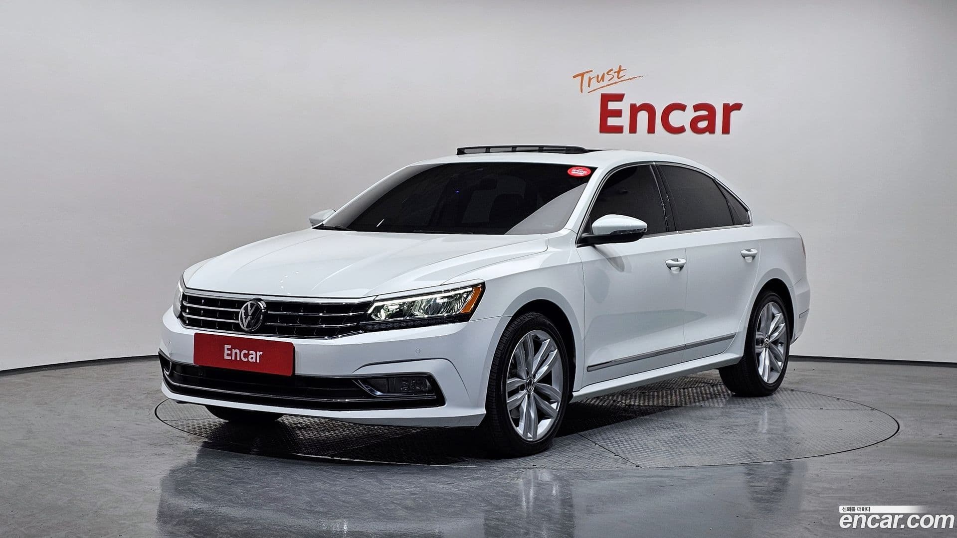 Main__Slider__Photo:Passat Volkswagen 2018.8-0