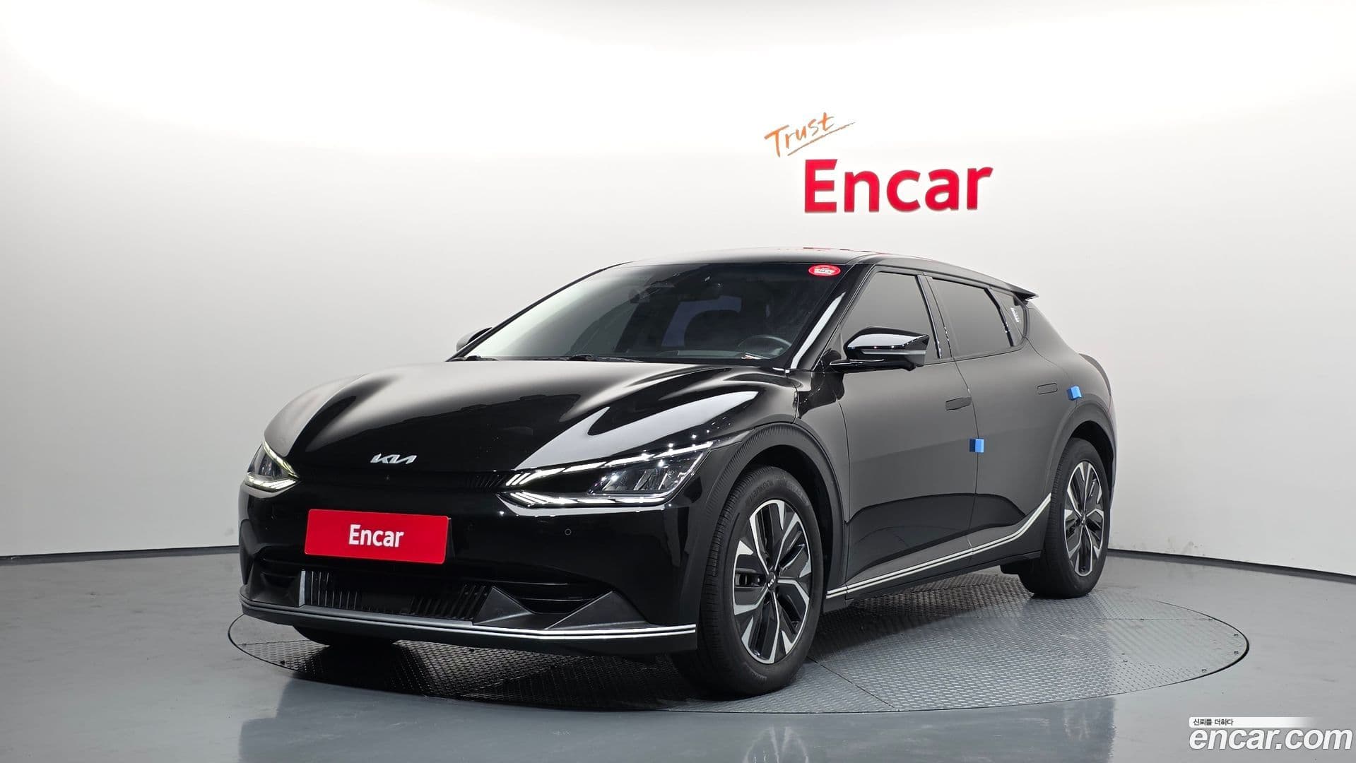 Main__Slider__Photo:EV6 Kia 2021.8-0
