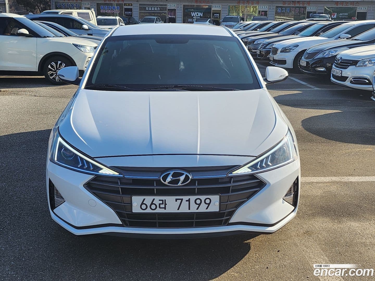 Main__Slider__Photo:AVANTE Hyundai 2019.1-0