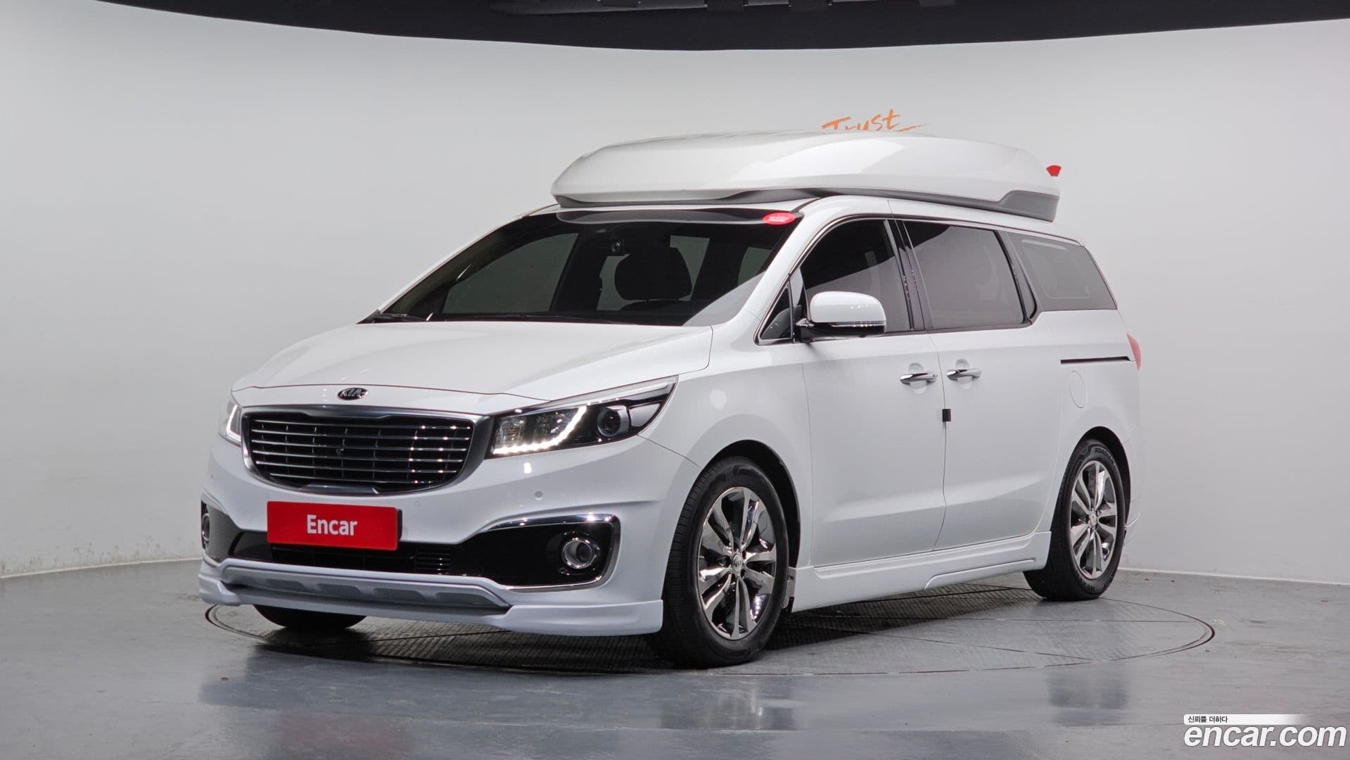 Main__Slider__Photo:Canival Kia 2016.6-0