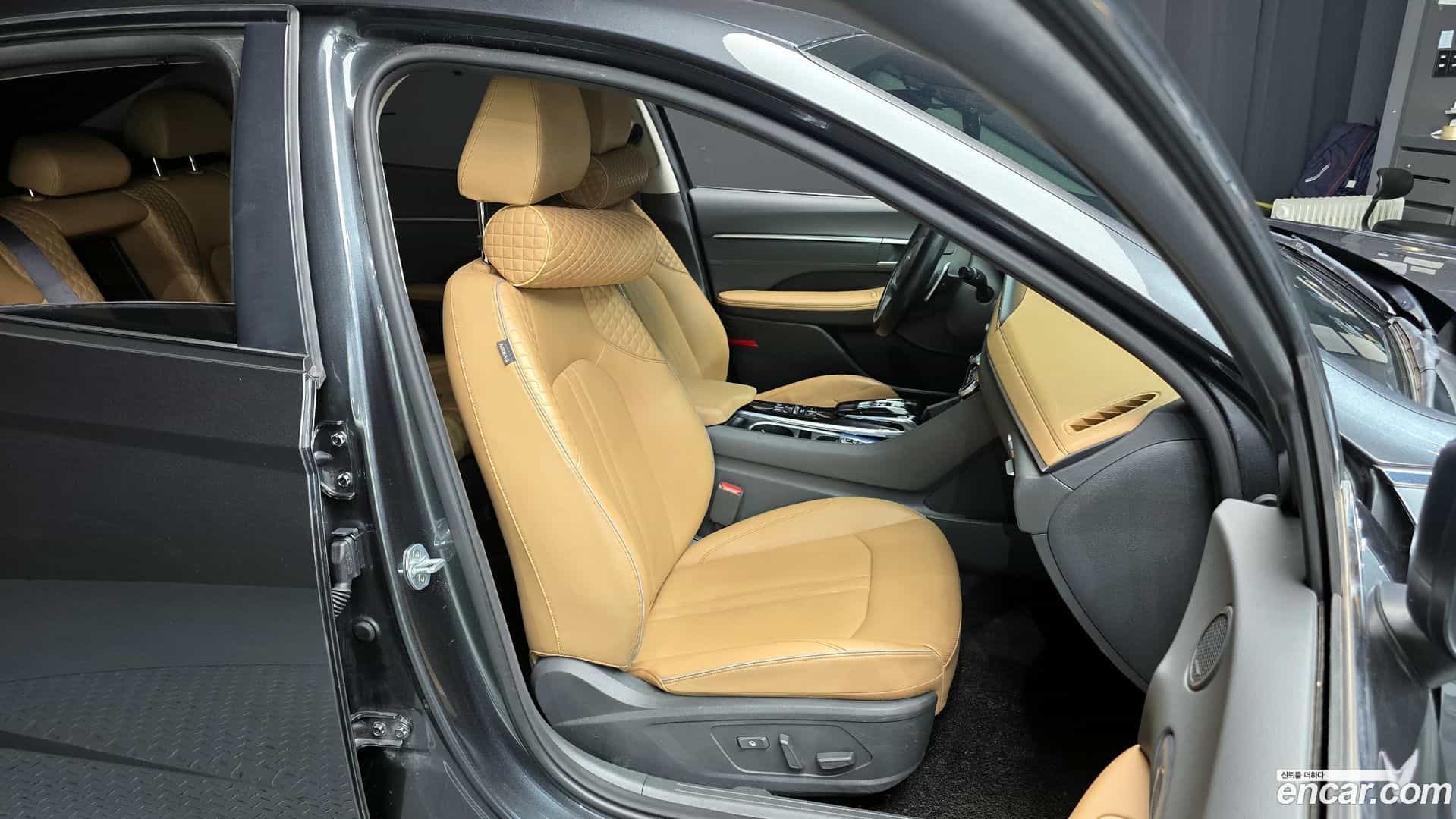Sonata Hyundai 2019.4-OPTION-016