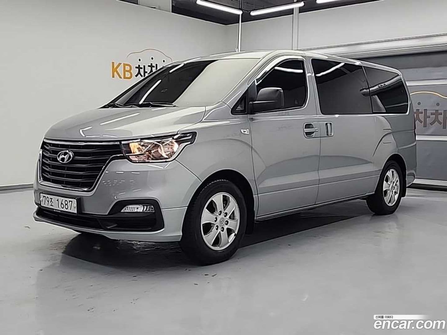 Main__Slider__Photo:Starex Hyundai 2018.1-0