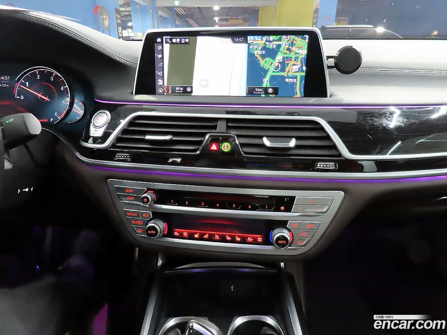 7-Series BMW 2017.9-INNER-007