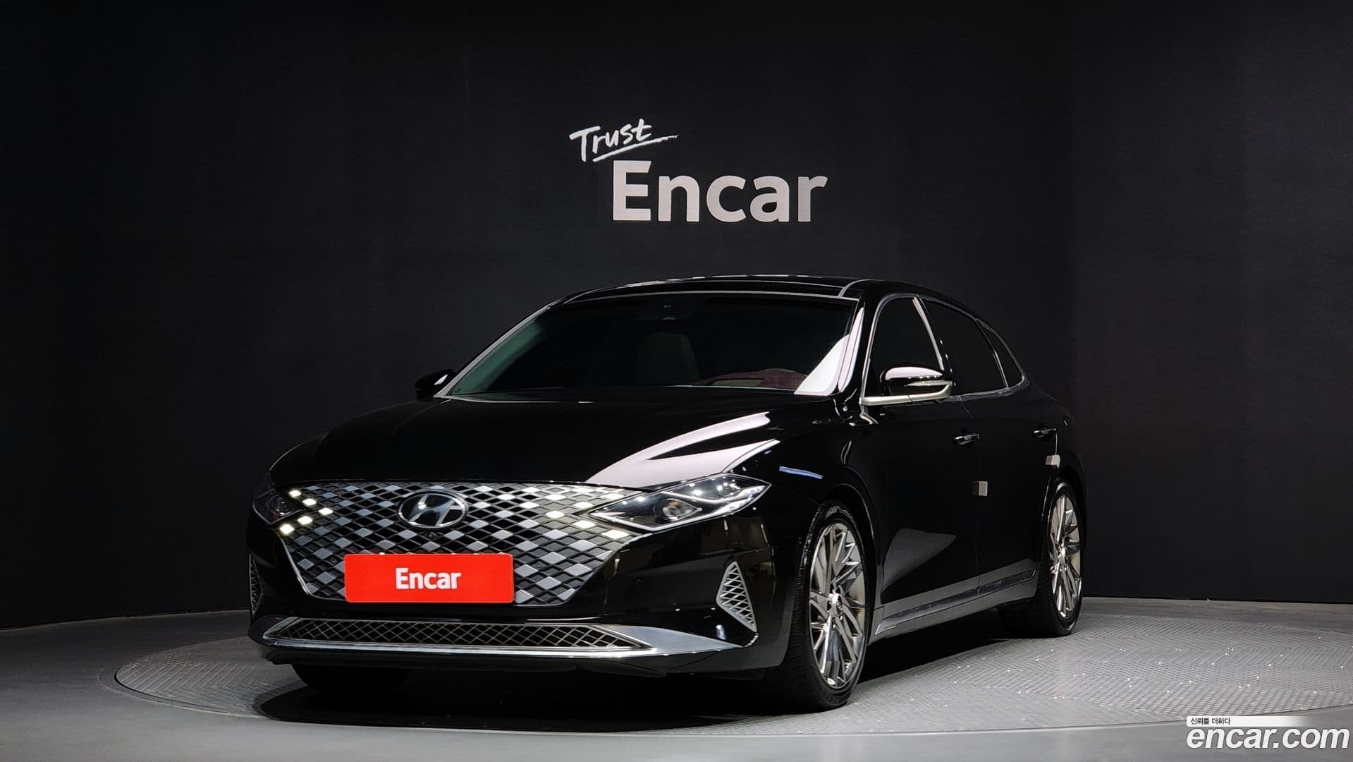 Main__Slider__Photo:Grandeur Hyundai 2020.1-0
