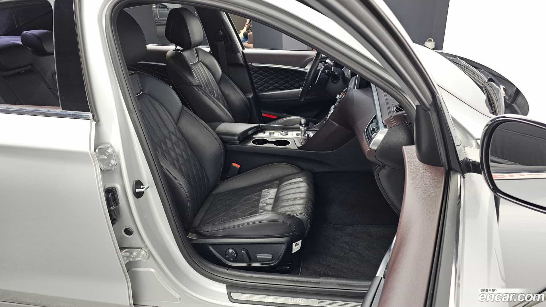 G70 Genesis 2019.2-OPTION-016
