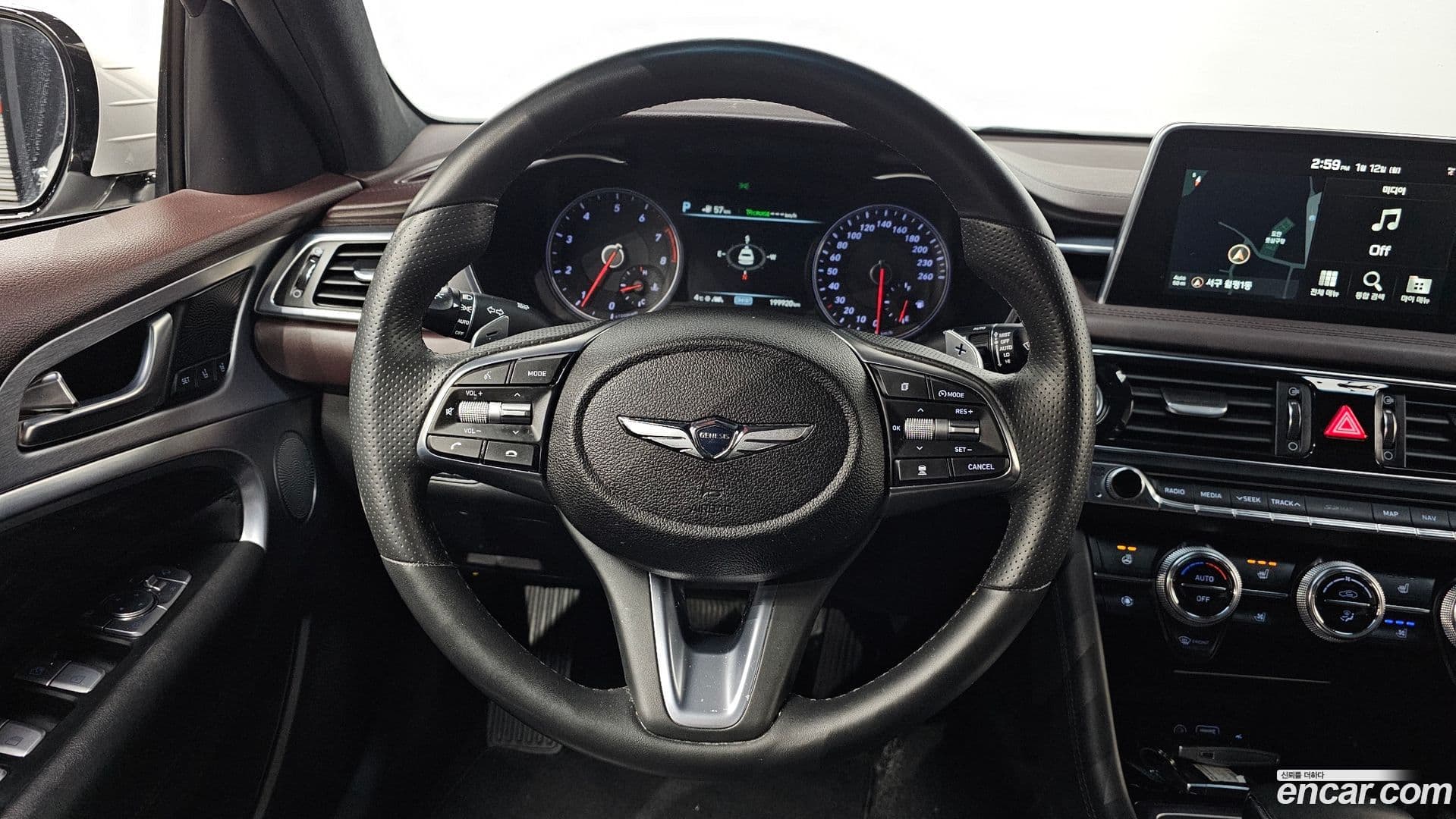 Main__Slider__Photo:G70 Genesis 2019.2-15